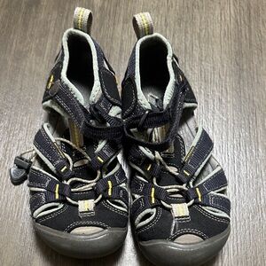 Keen Kids Black and Yellow Outdoor Sandals